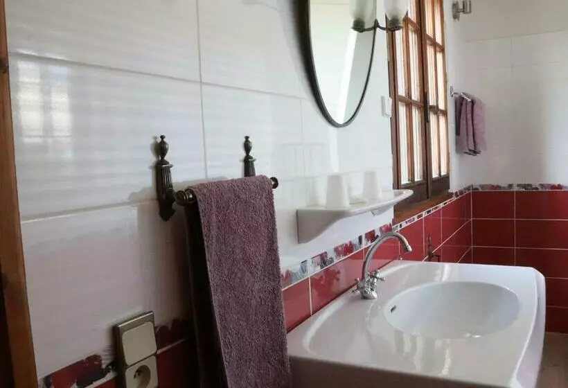 Aamiaismajoitus (B&B) Lo Rastelié