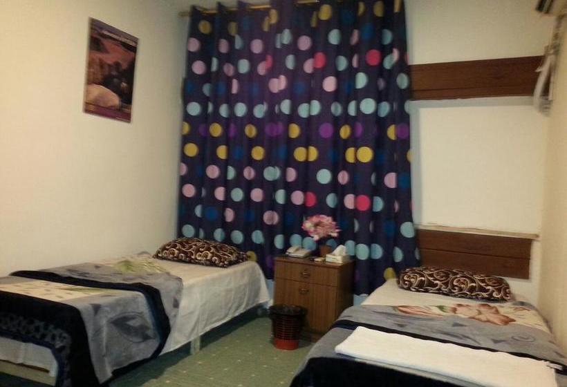 هتل Ameer Alsharq