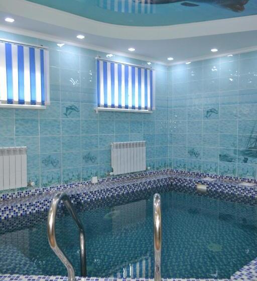 هتل Gostinitsa Grand