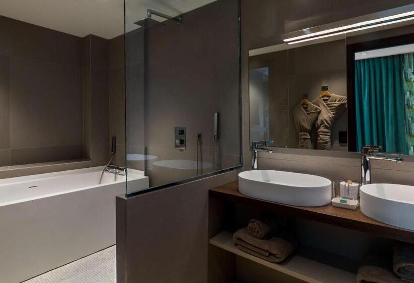 ホテル L Arbre Voyageur   Bw Premier Collection   Lille