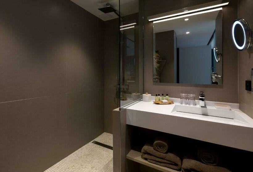 ホテル L Arbre Voyageur   Bw Premier Collection   Lille