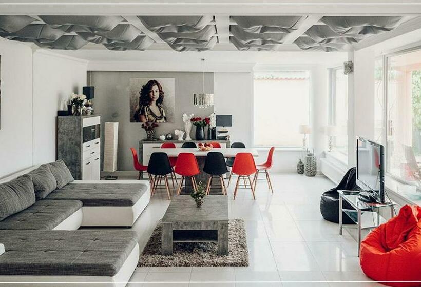 פנסיון Casa Virgilia