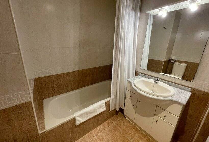 Apartamentos El Pilar 3000