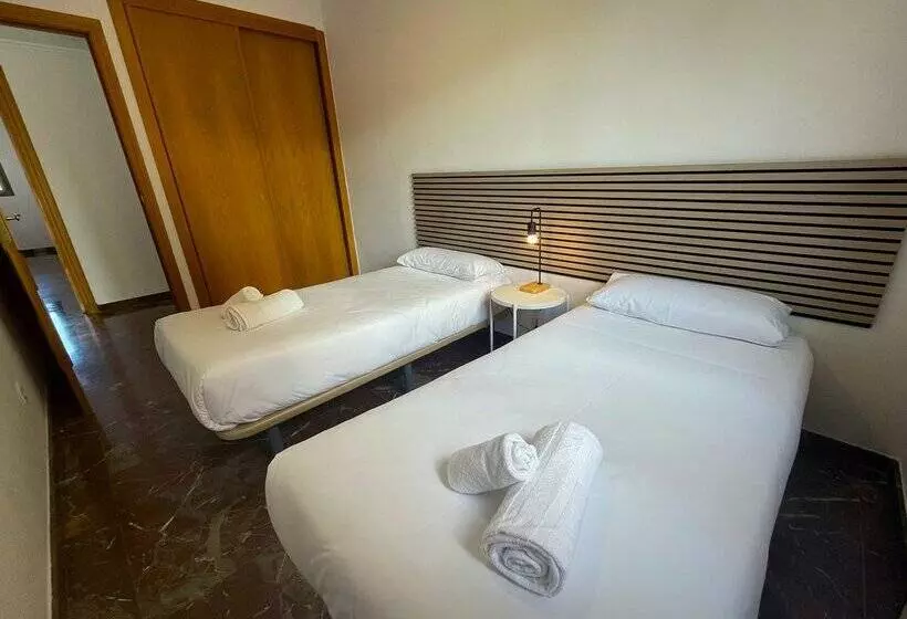 Apartamentos El Pilar 3000