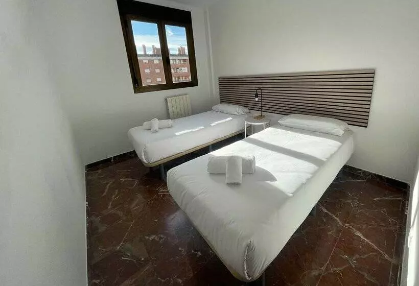 Apartamentos El Pilar 3000