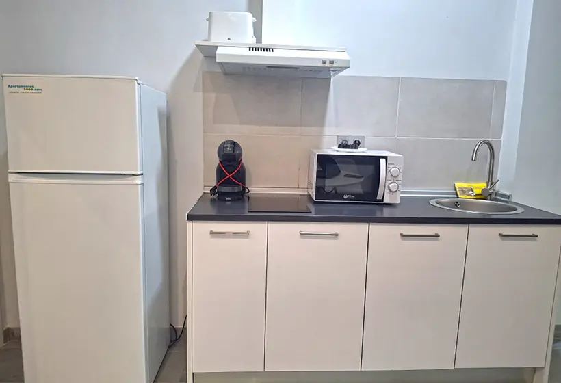 Apartamentos Puerta Elvira Suites 3000