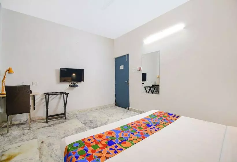 Fabhotel Silverkey Kalighat