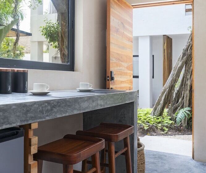 ホテル Aalada Playa Del Carmen