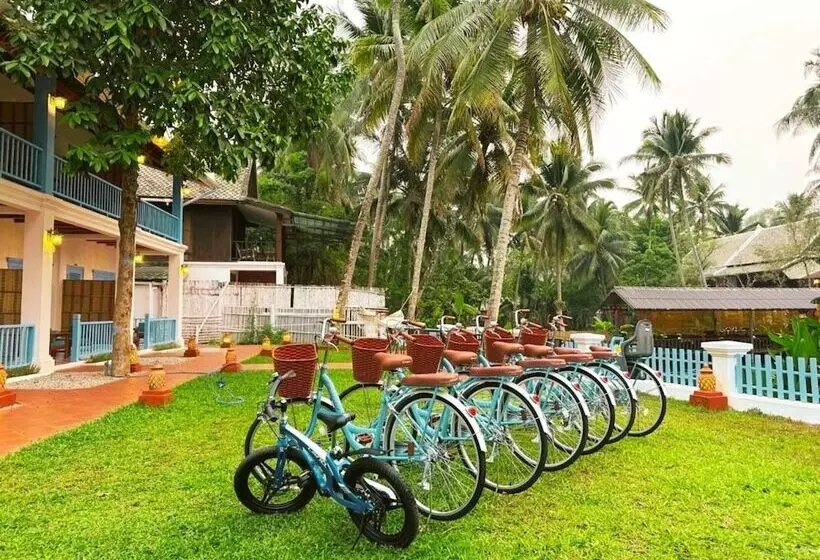 ホテル Sadakham