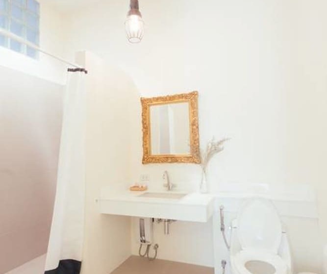 בית מלון כפרי The Peak Residence