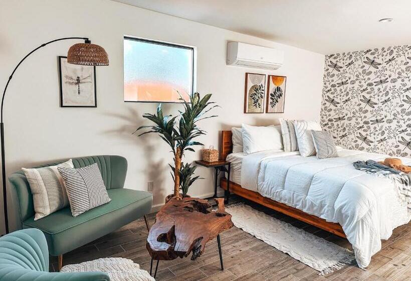 مبيت وإفطار The Yucca