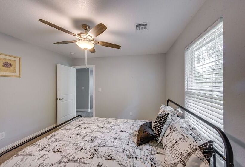 Callender Lake House: Fish, Boat + More!