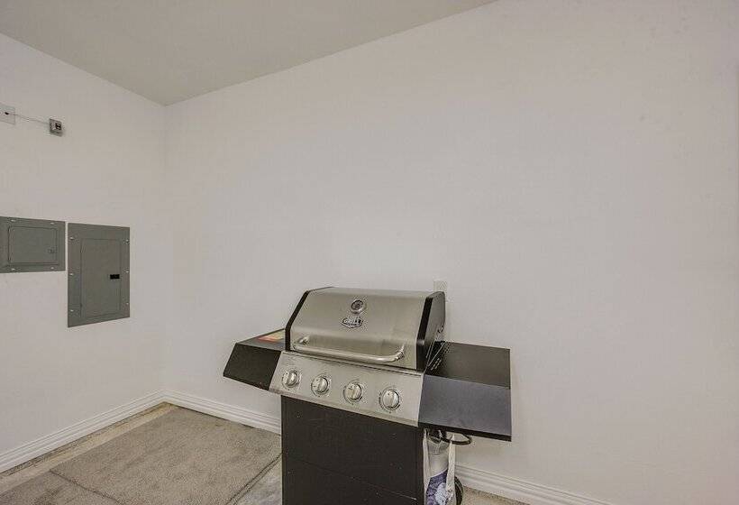 Callender Lake House: Fish, Boat + More!