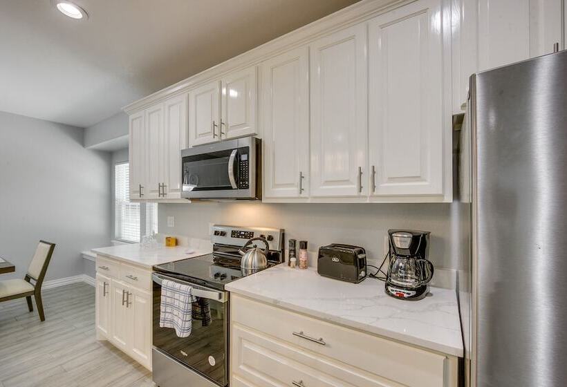 Callender Lake House: Fish, Boat + More!