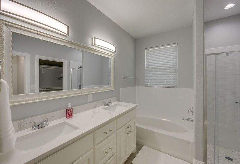 Callender Lake House: Fish, Boat + More!