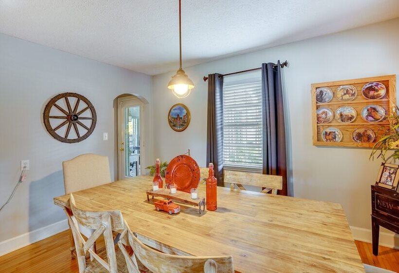 Charming Bardstown Home W/ Deck ~ 1 Mi To Downtown