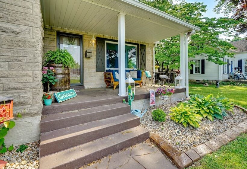 Charming Bardstown Home W/ Deck ~ 1 Mi To Downtown