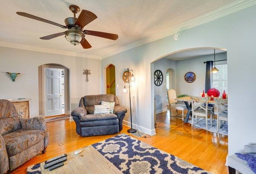 Charming Bardstown Home W/ Deck ~ 1 Mi To Downtown