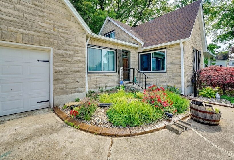 Charming Bardstown Home W/ Deck ~ 1 Mi To Downtown