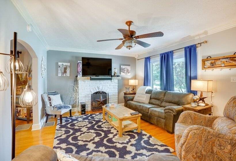 Charming Bardstown Home W/ Deck ~ 1 Mi To Downtown