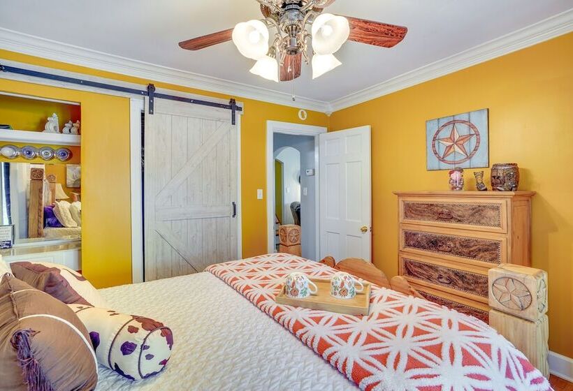 Charming Bardstown Home W/ Deck ~ 1 Mi To Downtown