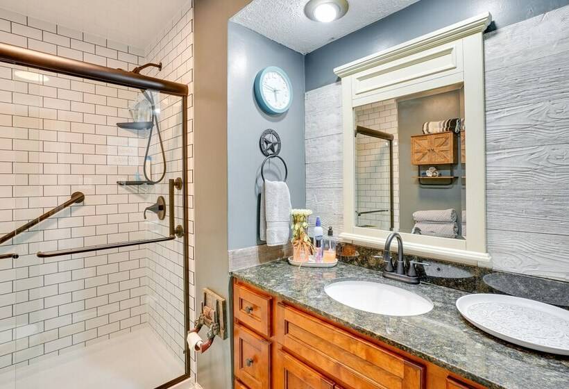 Charming Bardstown Home W/ Deck ~ 1 Mi To Downtown