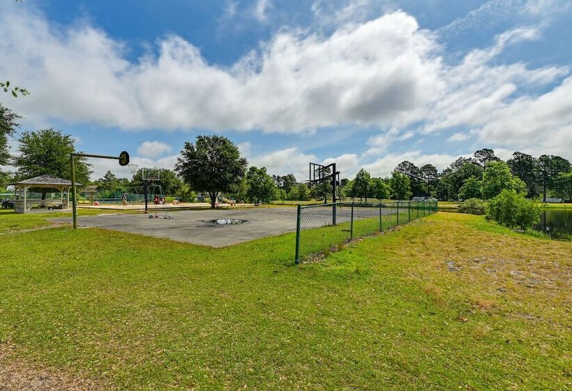 Couples Retreat On Bay Tree Lake