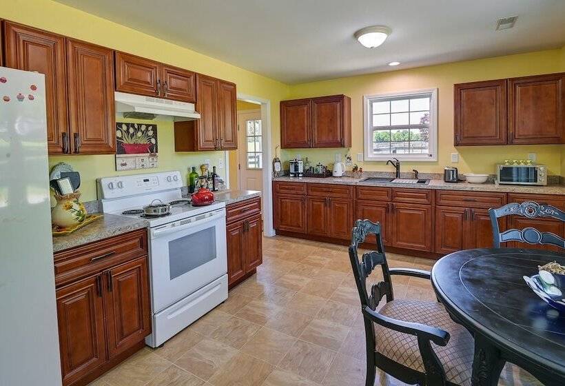 Cozy Georgetown Cottage On A Working Horse Farm!