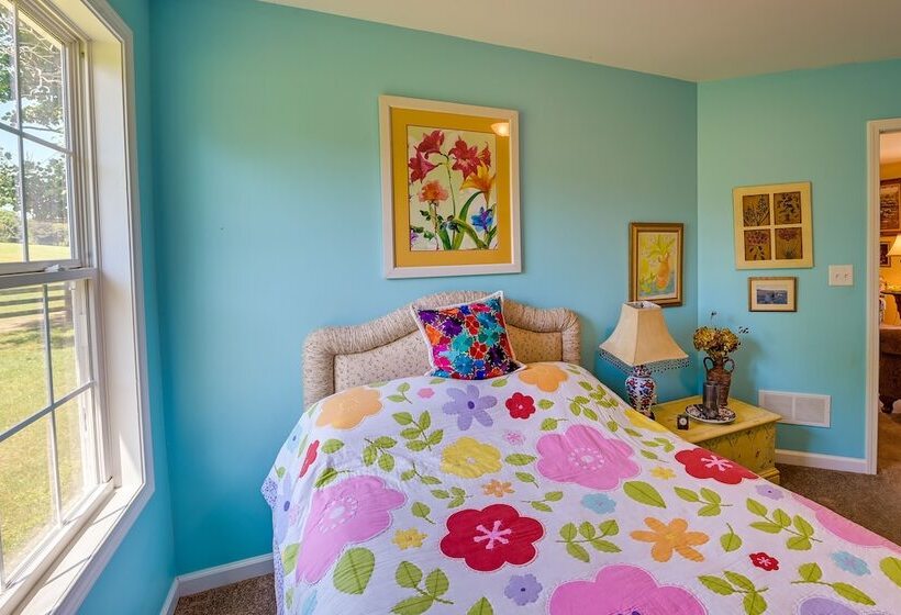 Cozy Georgetown Cottage On A Working Horse Farm!