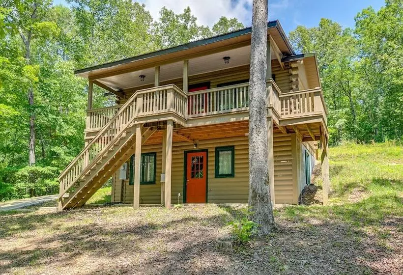 Cozy Tennessee Retreat W/ Patio & Charcoal Grill!