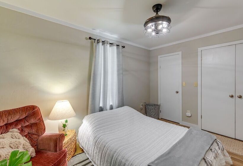 Cozy Tennessee Retreat W/ Patio & Charcoal Grill!