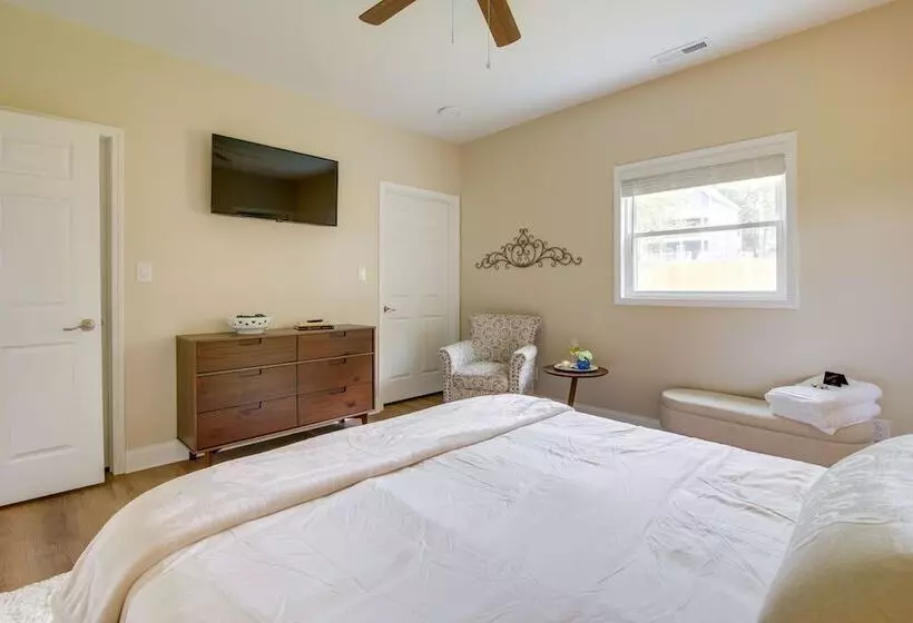 Dog Friendly Jackson Home Near Downtown Hub!