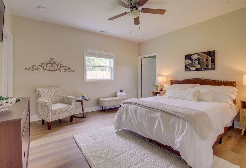 Dog Friendly Jackson Home Near Downtown Hub!