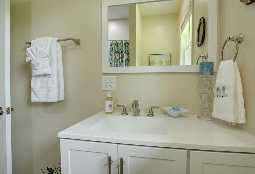 Dog Friendly Jackson Home Near Downtown Hub!