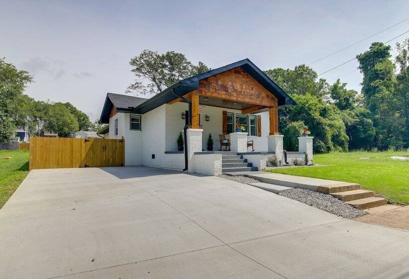 Dog Friendly Jackson Home Near Downtown Hub!