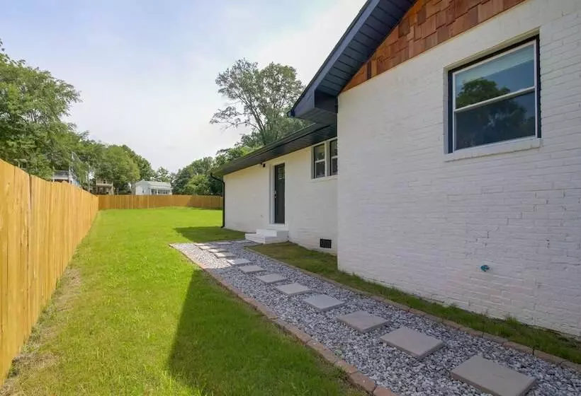 Dog Friendly Jackson Home Near Downtown Hub!