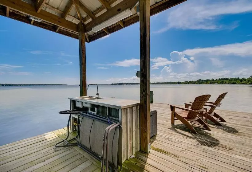 East Palatka Home On St Johns River W/ Boat Dock!