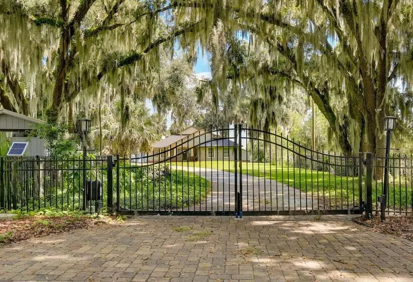 East Palatka Home On St Johns River W/ Boat Dock!