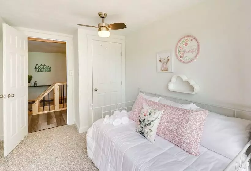 Family Friendly Broken Bow Home W/ Grill!