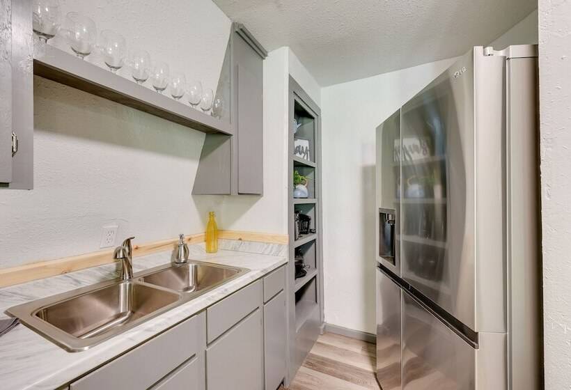 Family Friendly Broken Bow Home W/ Grill!