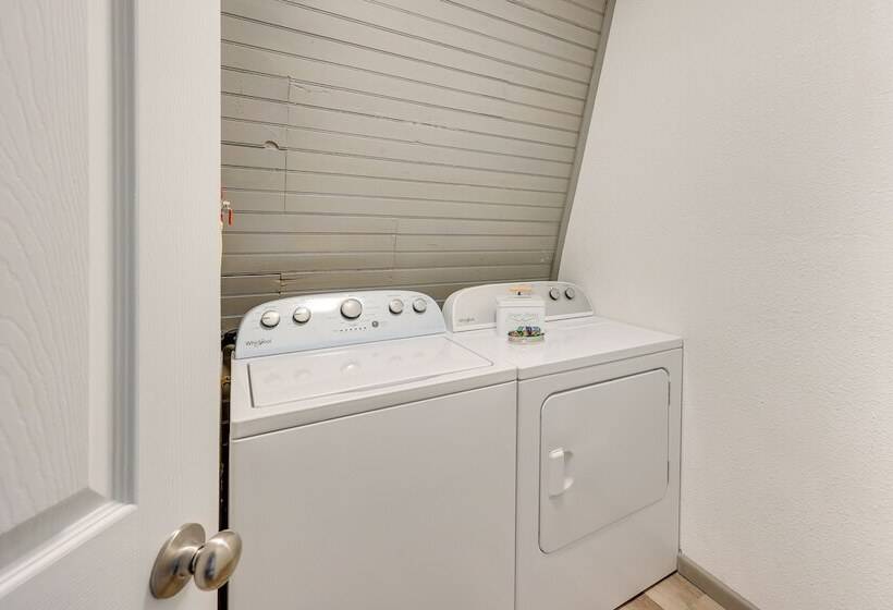 Family Friendly Broken Bow Home W/ Grill!