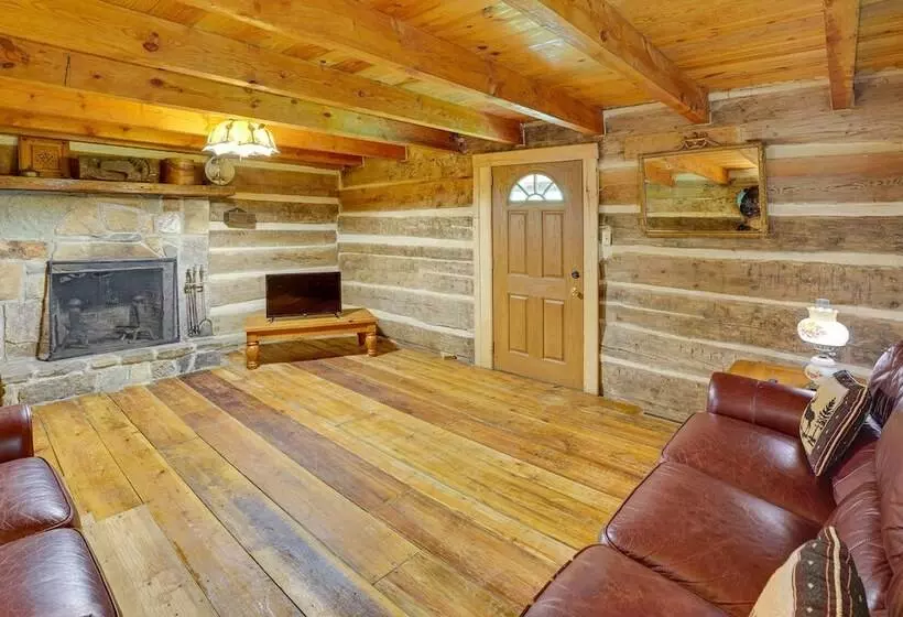 Historic Cabin Retreat ~ 2 Mi To Seneca Rocks!