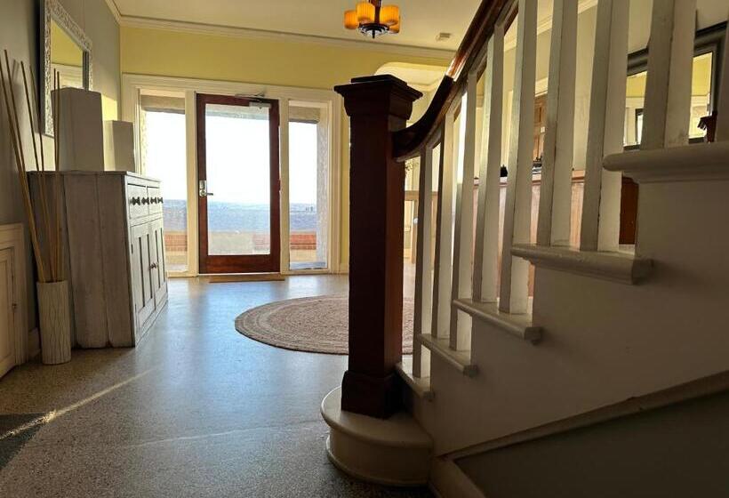 ホテル The Vurpillat