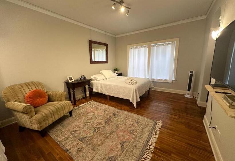 ホテル The Vurpillat