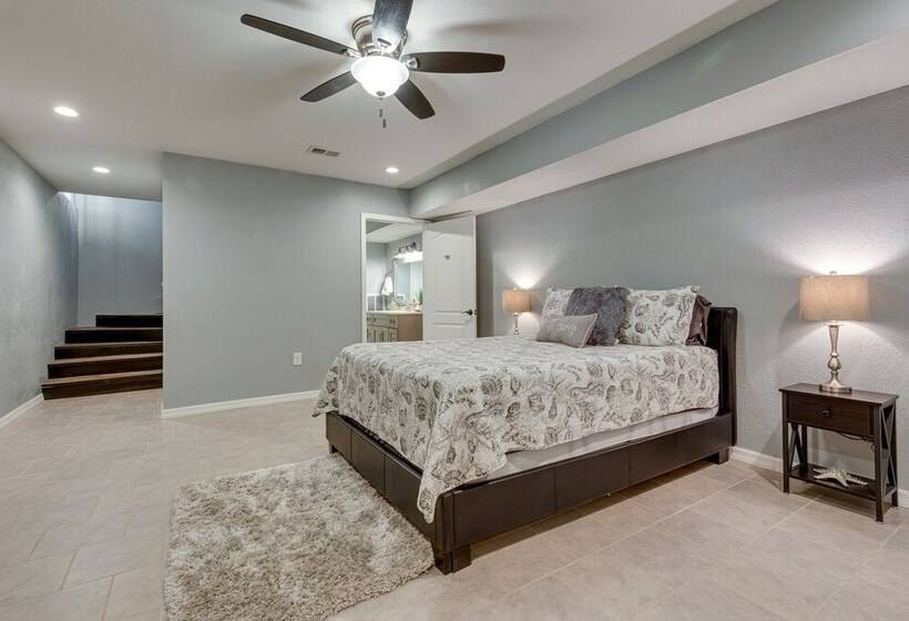 Peaceful Lucedale Hideaway On Private Acerage!