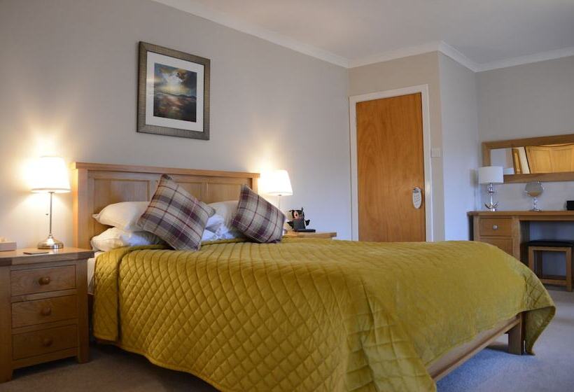 Majatalo Lochview Guest House