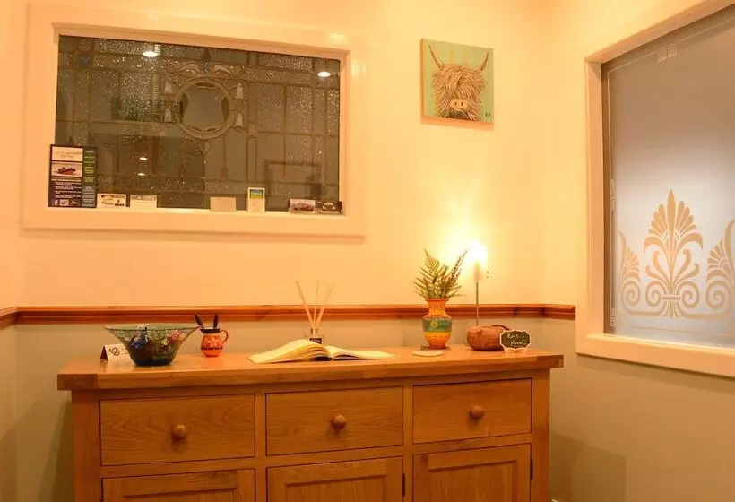 ペンション Lochview Guest House