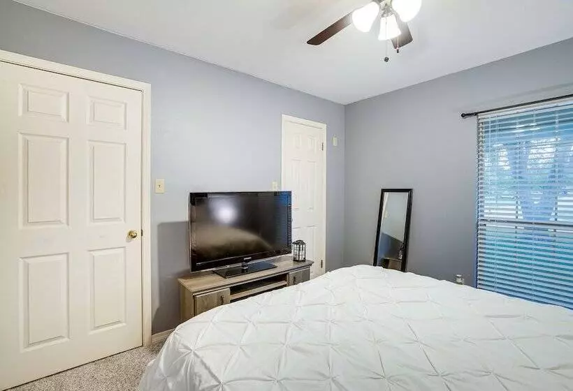 Pet Friendly Bossier City Home Rental: Fenced Yard