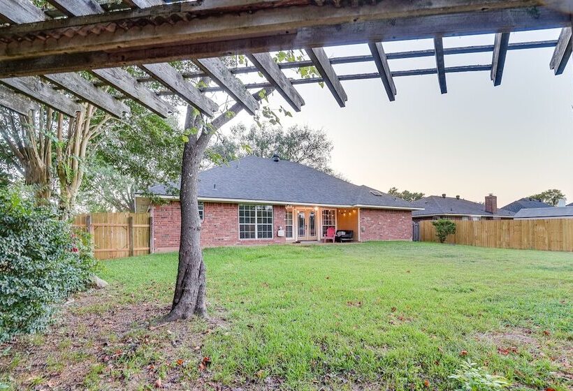 Pet Friendly Bossier City Home Rental: Fenced Yard