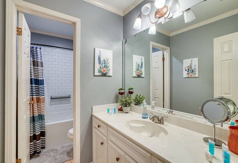 Pet Friendly Bossier City Home Rental: Fenced Yard